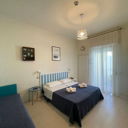 רימיני Hotel Dei Platani מראה חיצוני תמונה