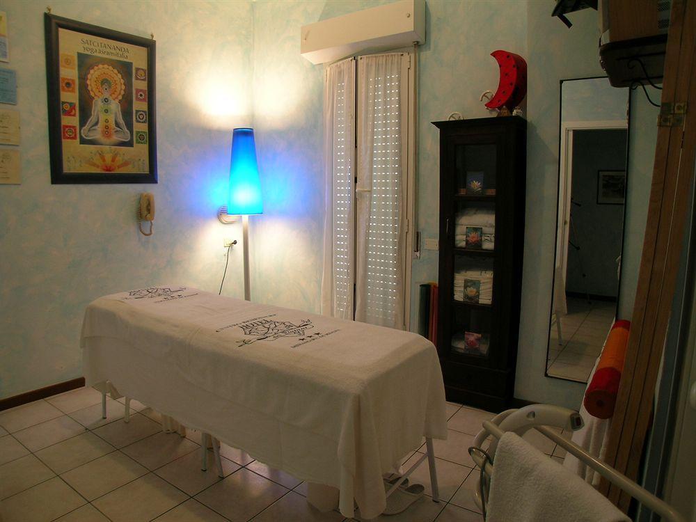 רימיני Hotel Dei Platani מראה חיצוני תמונה