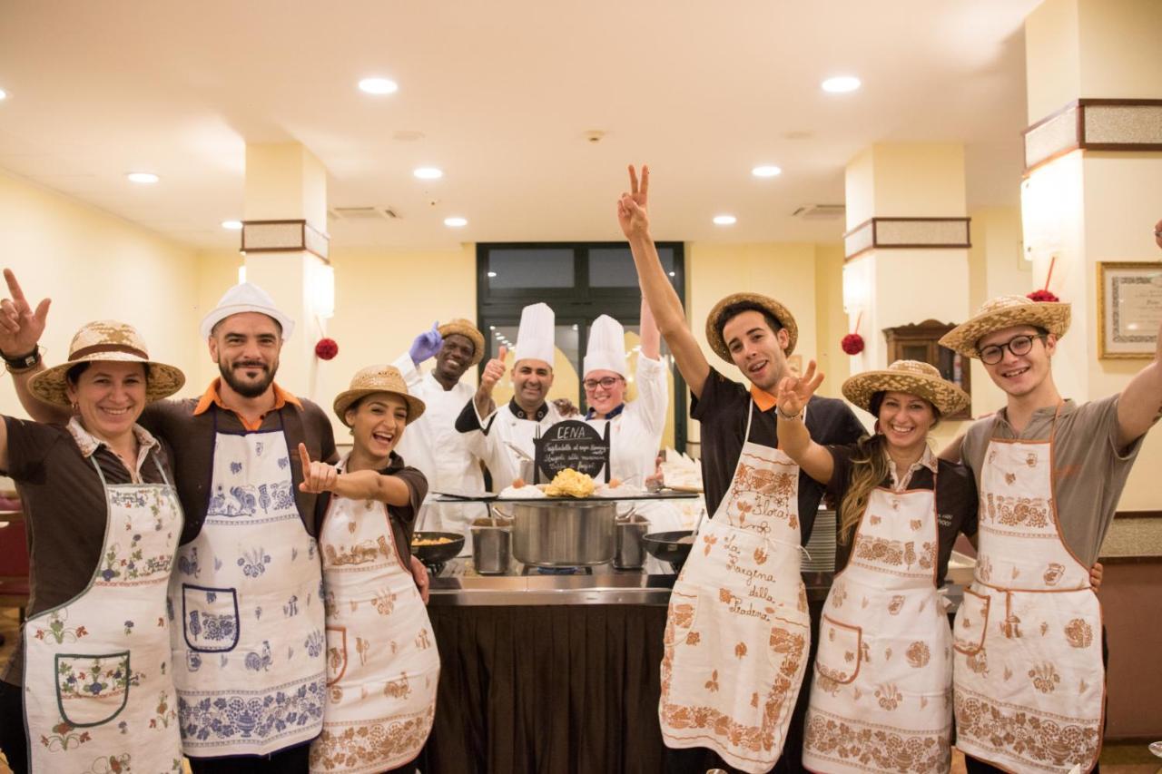 רימיני Hotel Dei Platani מראה חיצוני תמונה